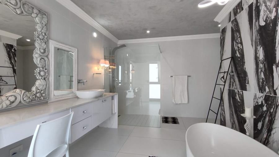 4 Bedroom Property for Sale in Pinnacle Point Golf Estate Western Cape